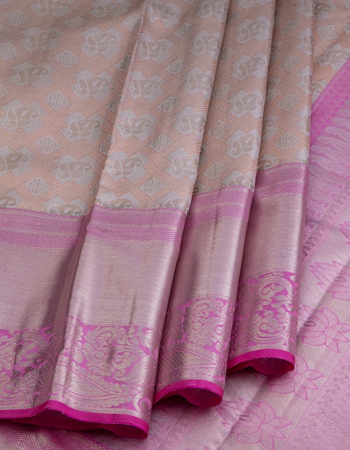 Kumaran silks shop bridal sarees