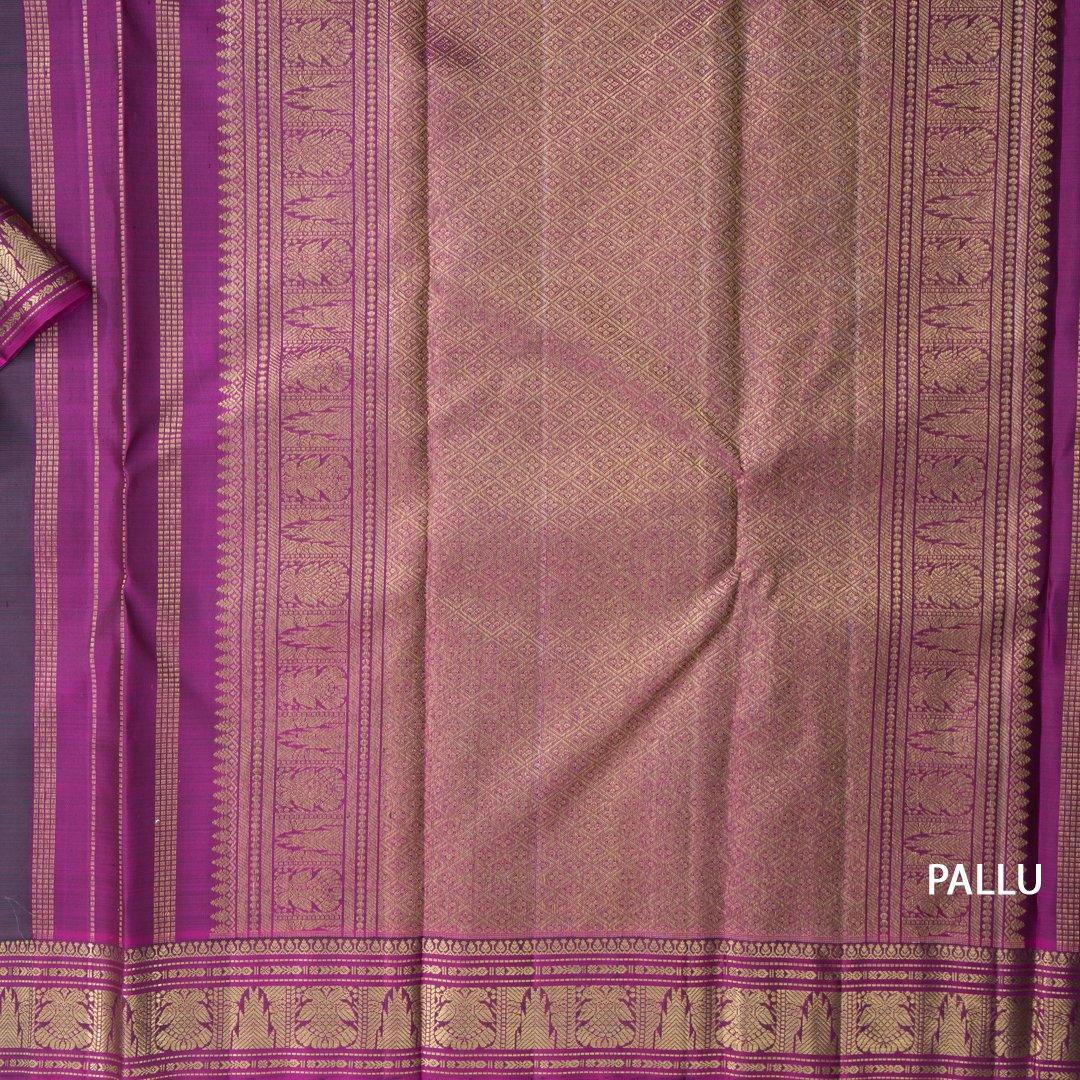 Bottle Green Silk Saree With Small Buttas And Zari Border - Kumaran Silks