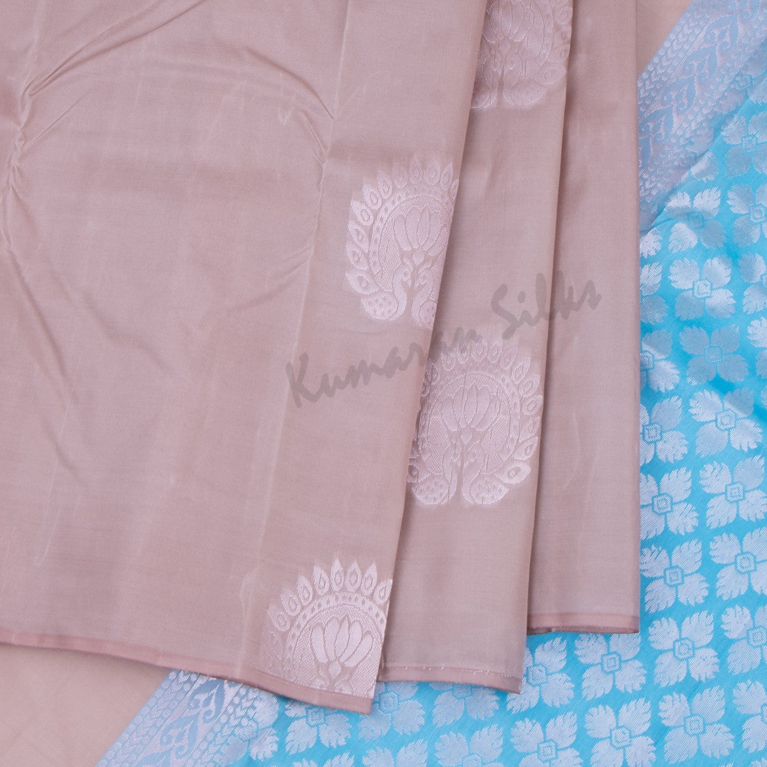 Light Brown Borderless Silk Saree With Peacock Design - Kumaran Silks