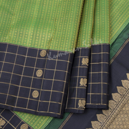 Green Thread Worked Silk Saree With Black Contrasting Border - Kumaran Silks