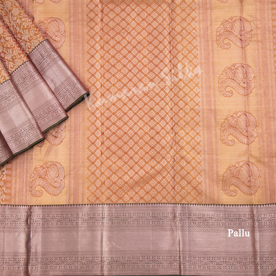 Shot Colour Floral Zari Worked Silk Saree And Rettaipet Border - Kumaran Silks