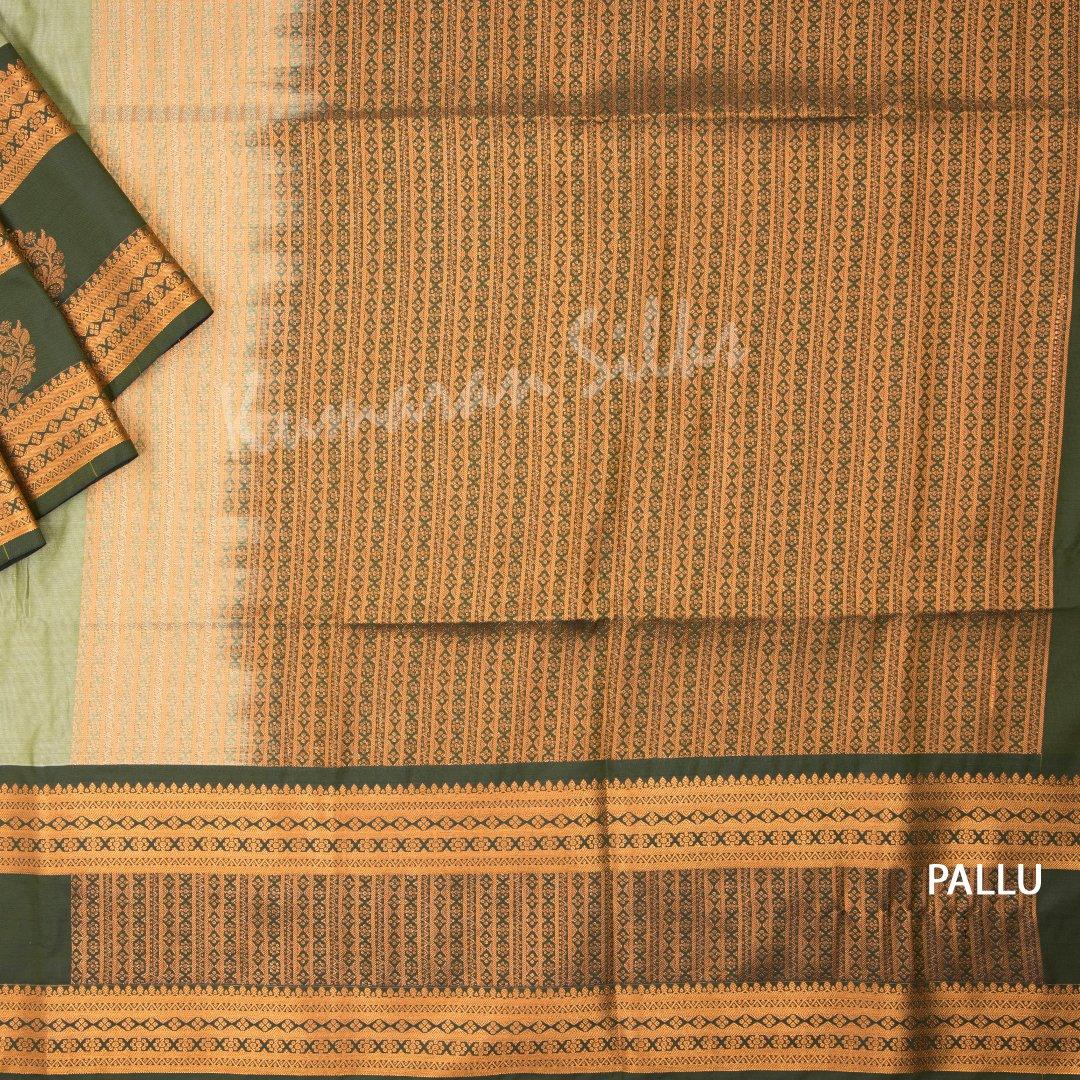 Semi Soft Silk Pista Green Zari Worked Saree - Kumaran Silks