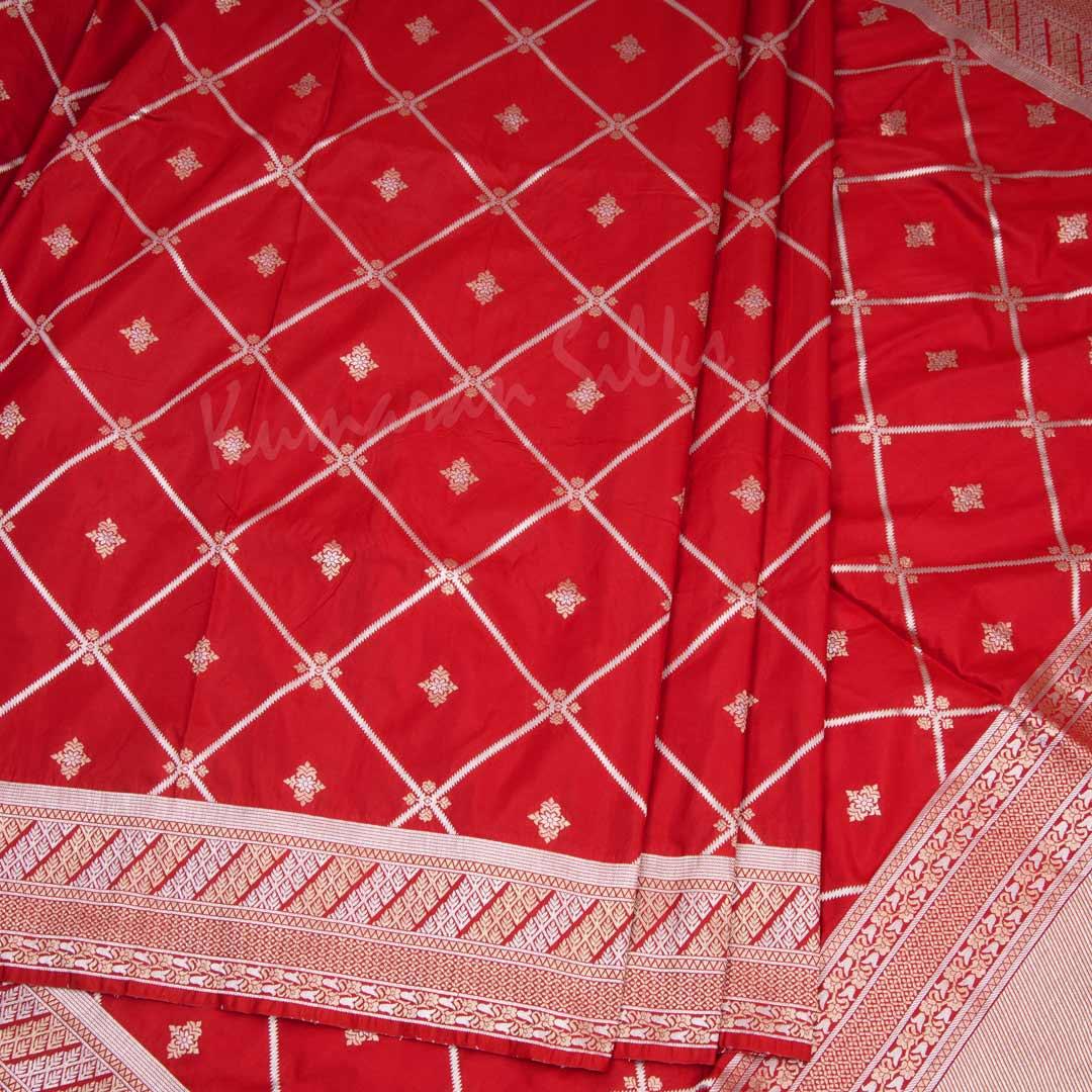 Semi Banaras Red Saree With Diamond Design - Kumaran Silks