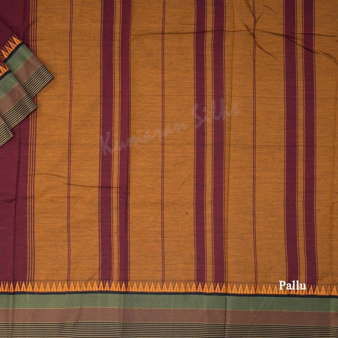 Dharwad Cotton Maroon Plain Saree 03