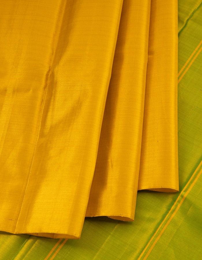 Golden Tissue Silk Saree With Contrast Pallu - Kumaran Silks