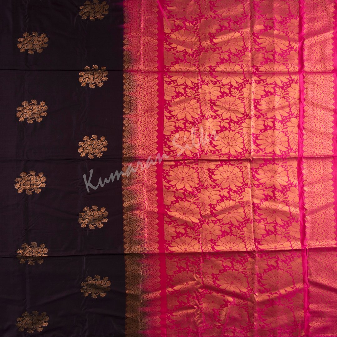 Kanchipuram Semi soft silk sarees with pretty motifs, contrast pallu and  blouse | Soft silk sarees, Blouse price, Silk sarees